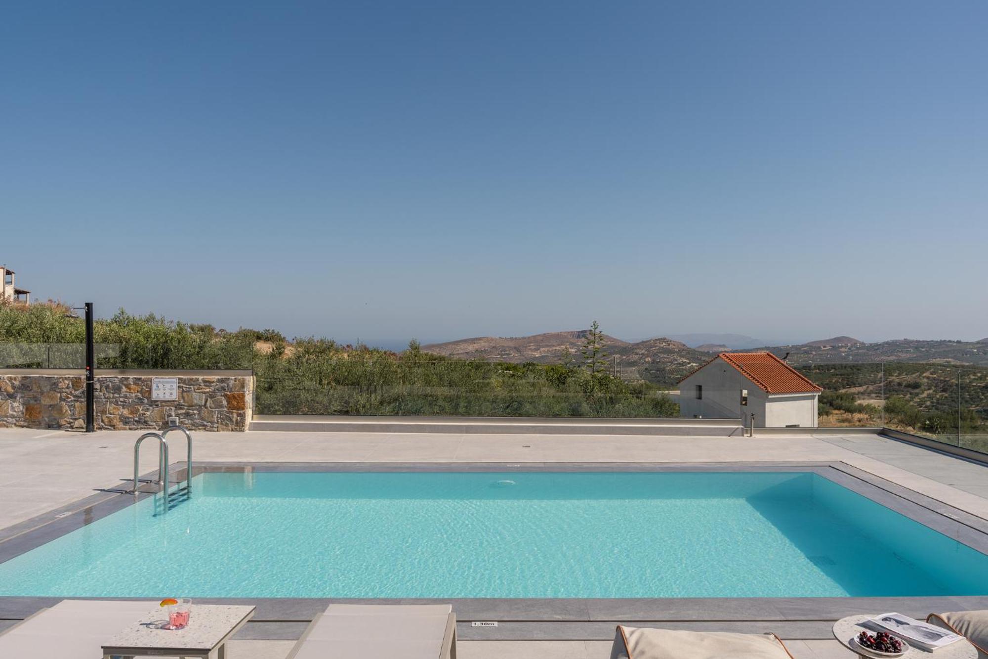 Phyllion Boutique Villa *