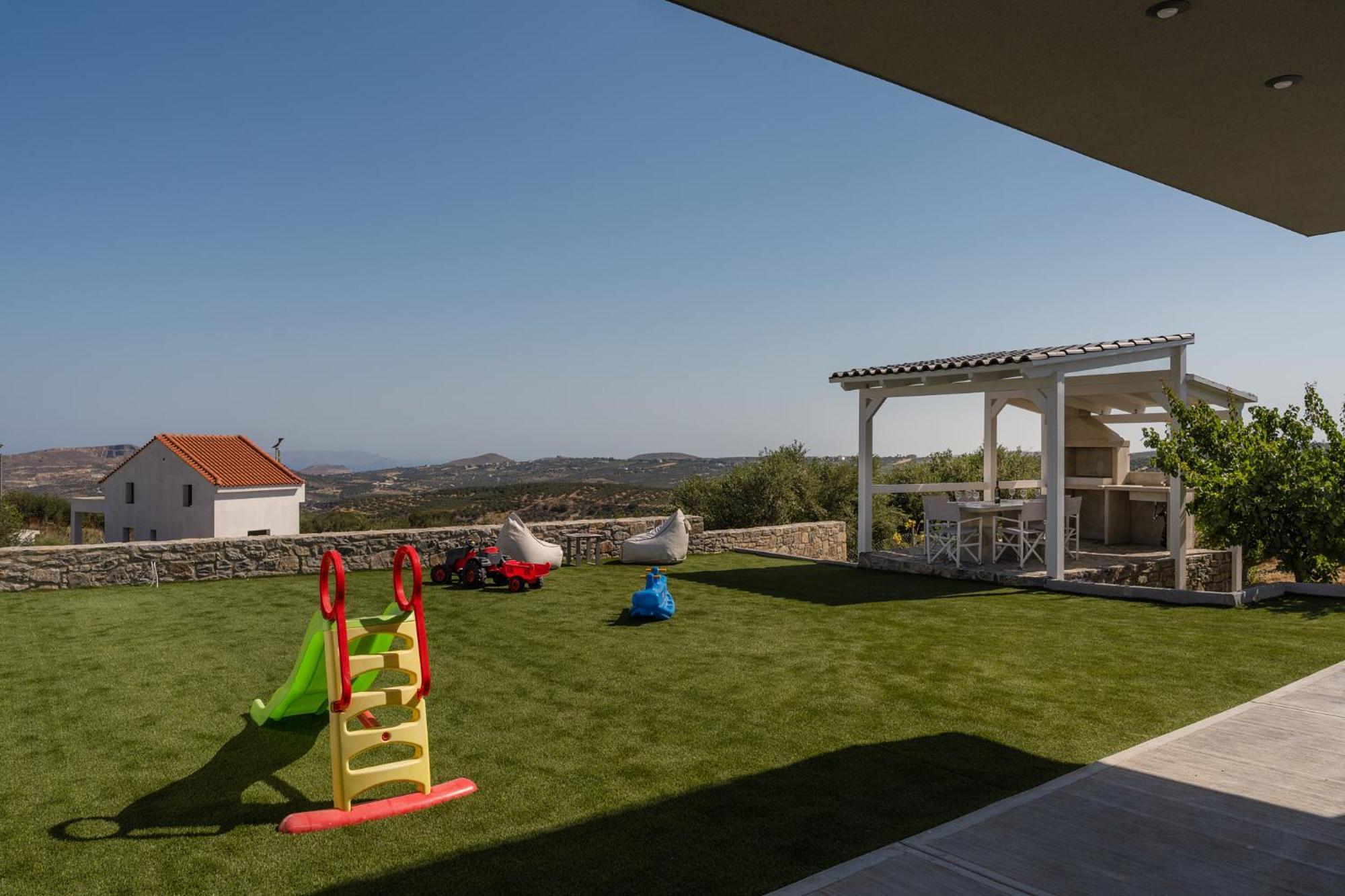 Phyllion Boutique Villa *